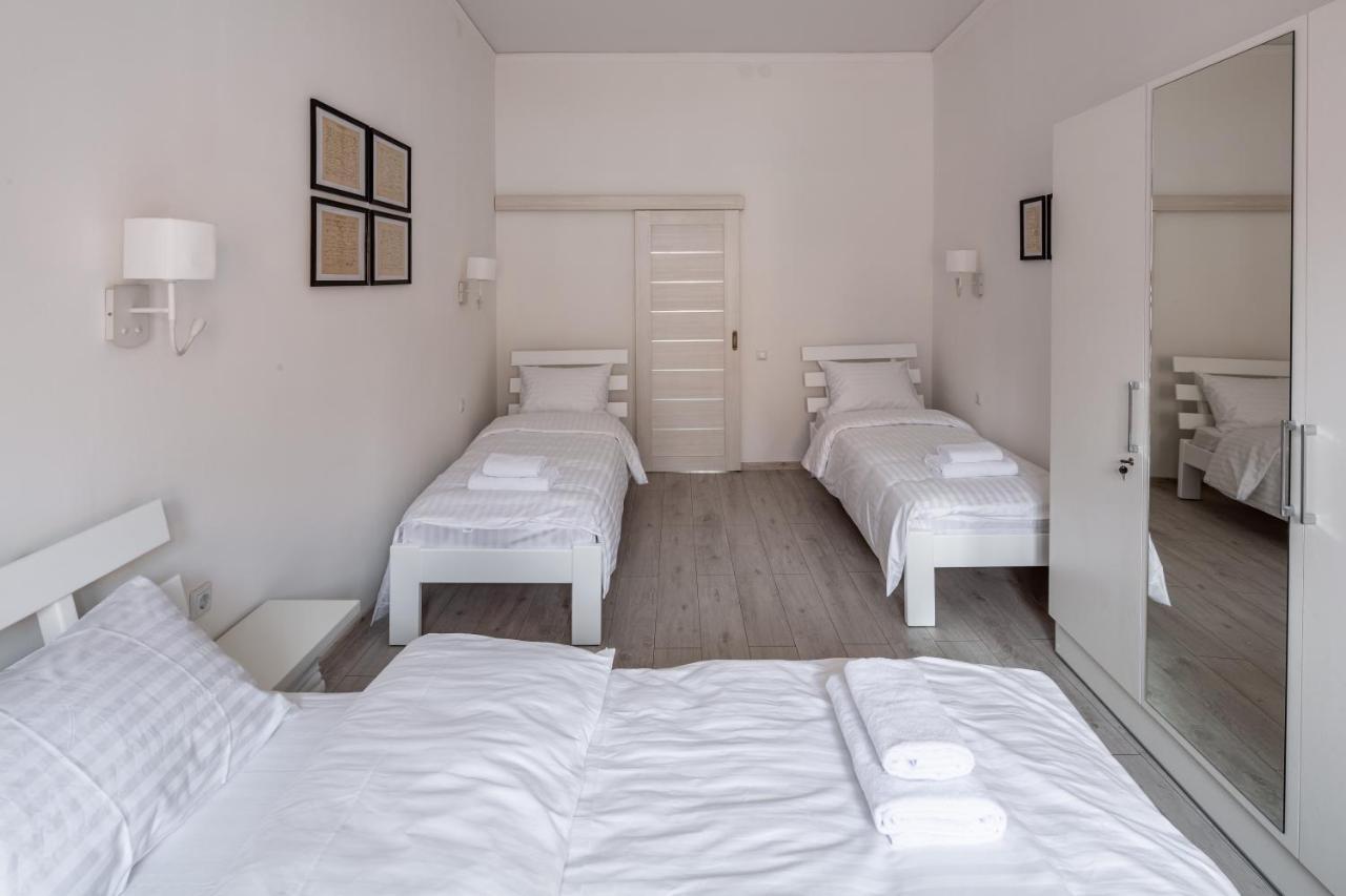 Bookinist apartment Lviv Buitenkant foto