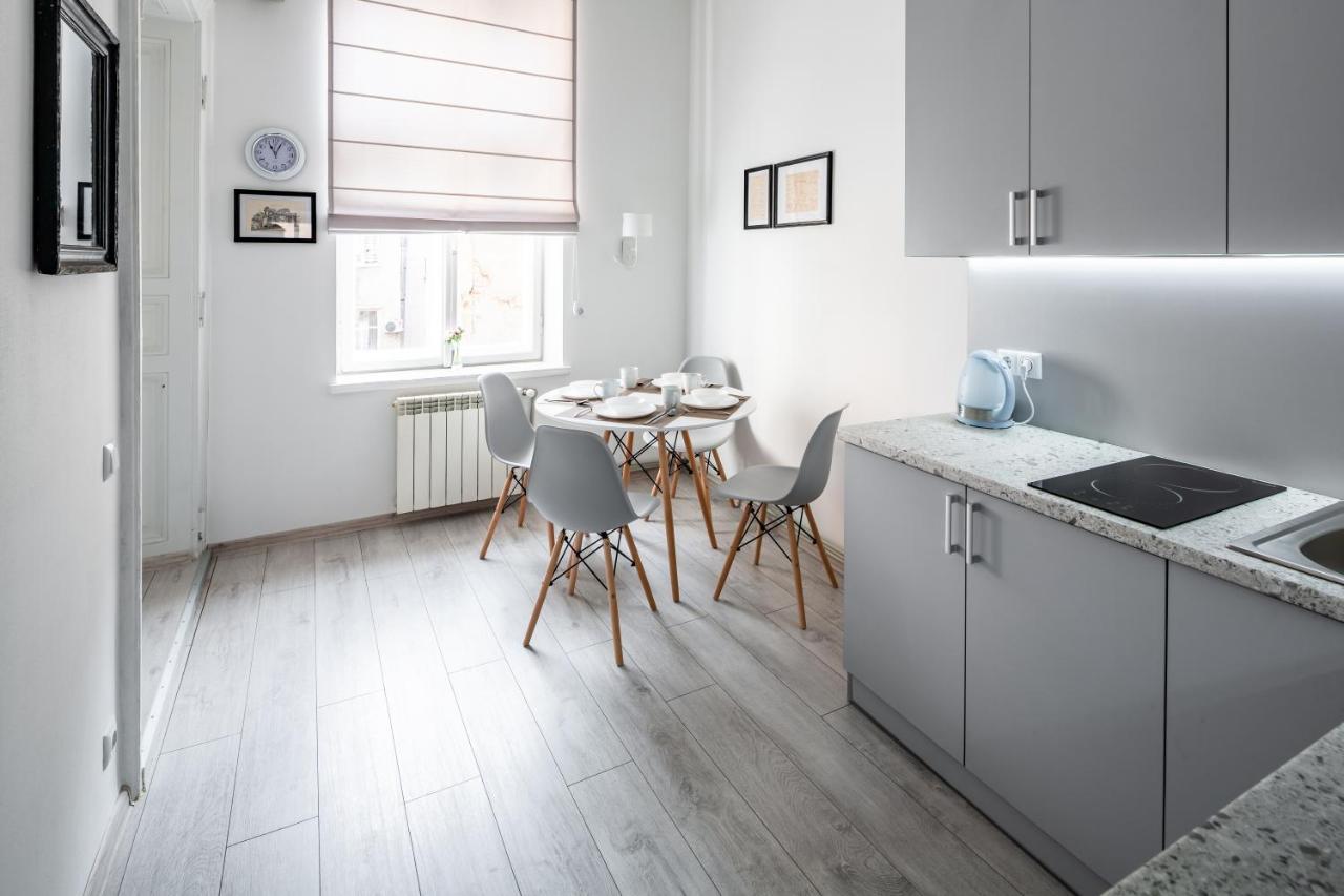Bookinist apartment Lviv Buitenkant foto