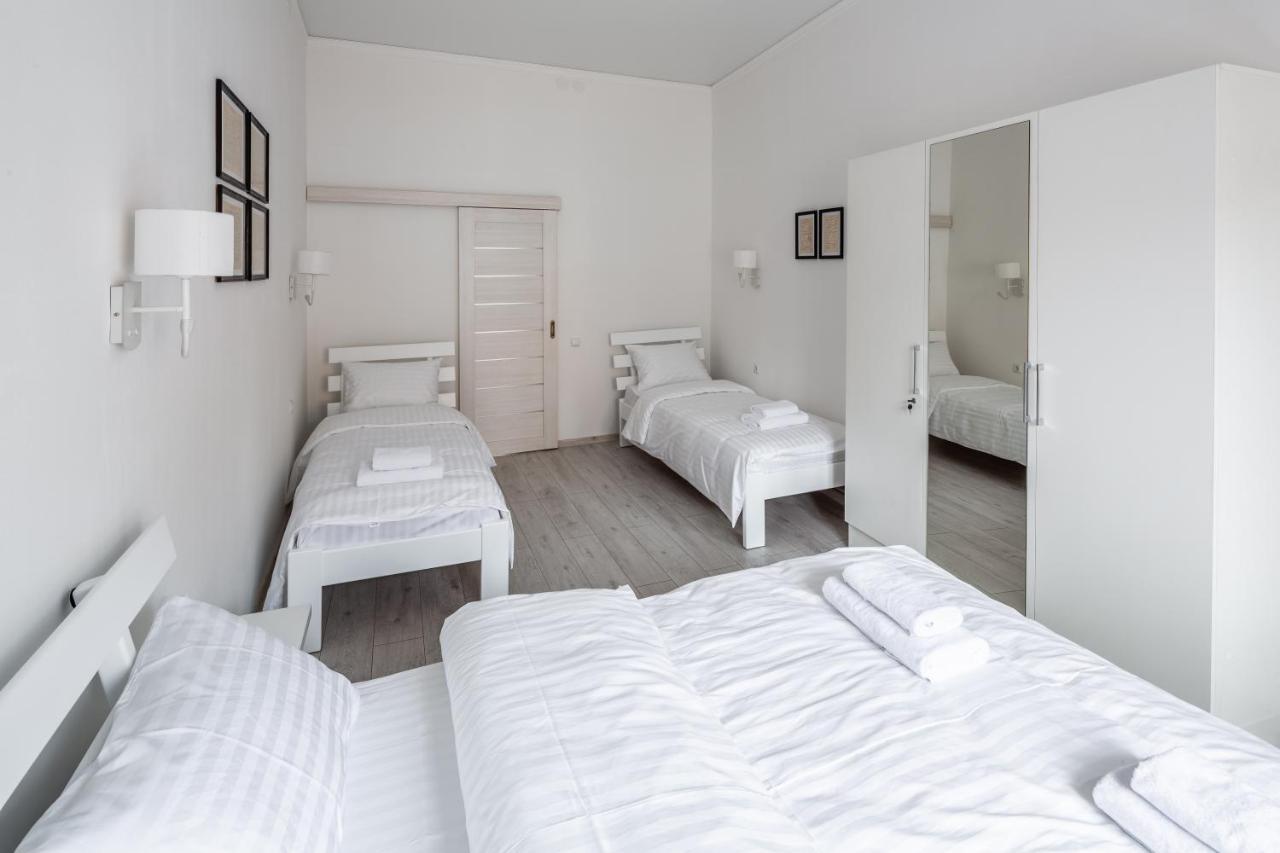 Bookinist apartment Lviv Buitenkant foto