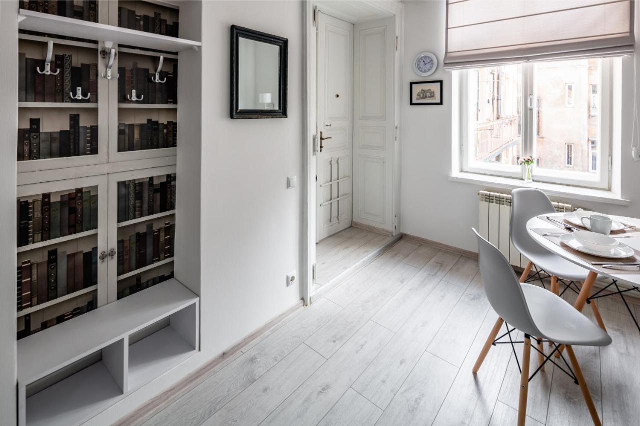 Bookinist apartment Lviv Buitenkant foto