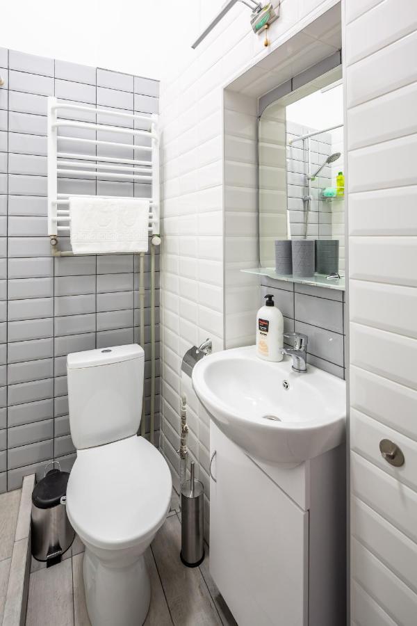 Bookinist apartment Lviv Buitenkant foto